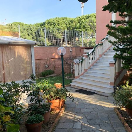 Resort Dependance Di Villa Rosa Maria Savona Bagian luar foto